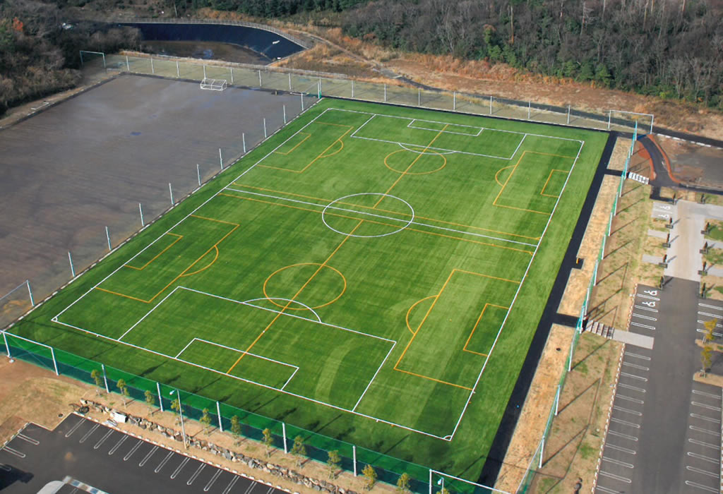 人工芝グラウンド かきざきドーム 柿崎総合運動公園 新潟県上越市柿崎区のスポーツを楽しむ施設です